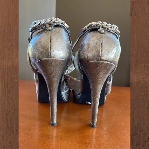 GUNMETAL GRAY PATIN LEATHER STILETTOS - SZ 10M - Picture 3 of 6